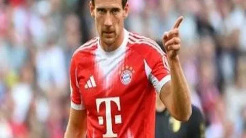 曼联主帅人选传闻：范尼有望执掌教鞭。